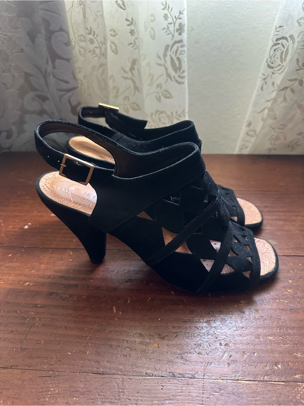Chie Mihara Black Suede Cage Cutout Slingback Heels Sz 39/ US 8